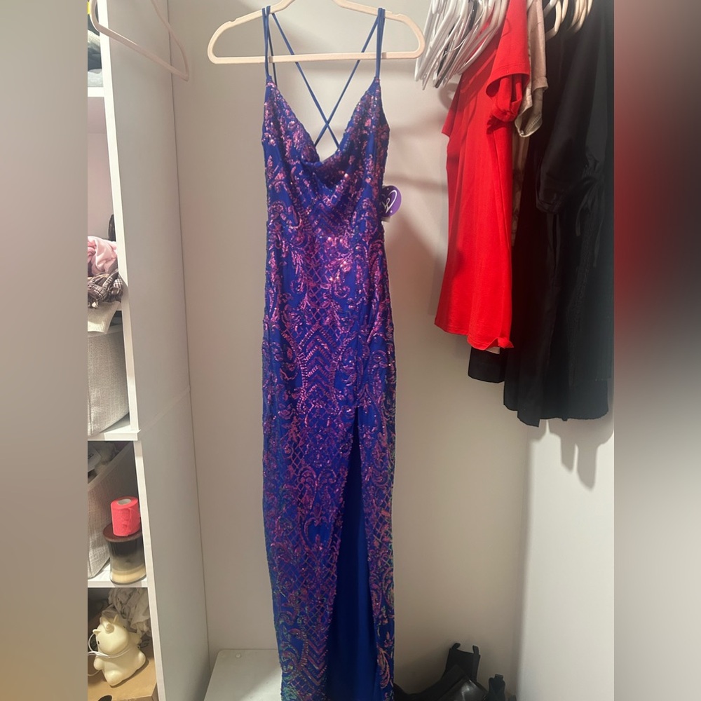 WINDSOR SIZE S PROM DRESS